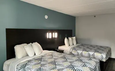 Studio 6 Suites East Syracuse Airport