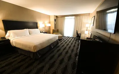 Grand Laurel Hotel