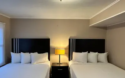 Community Court Motel