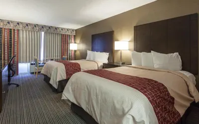 Red Roof Inn & Suites DeKalb