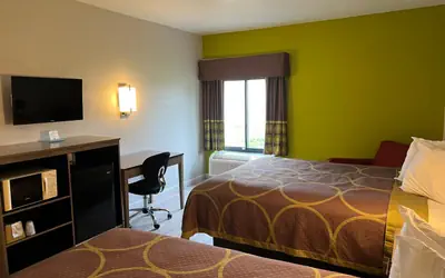 Super 8 by Wyndham Clemmons - Bermuda Run - Winston-Salem I-40