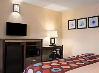 Super 8 by Wyndham Rahway/Newark