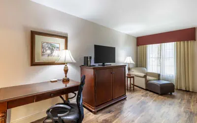 Best Western Plus Steeplegate Inn