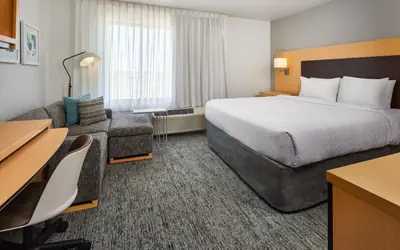 TownePlace Suites by Marriott Garden City