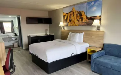 Days Inn by Wyndham Salina South