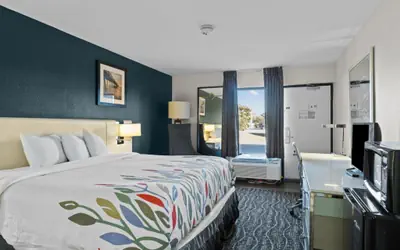 Garnet Inn & Suites, Morehead City near Atlantic Beach