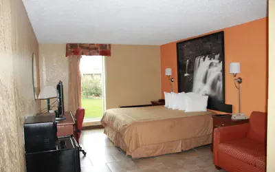 Fairview Inn & Suite