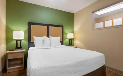 Extended Stay America Suites - Chicago - Lombard - Yorktown Center