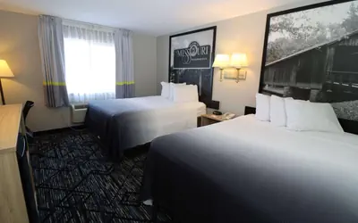 Super 8 by Wyndham Perryville