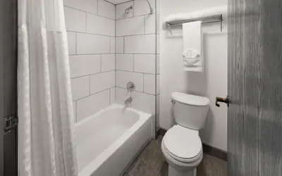 SYLO Hotel Denver Airport, a Ramada by Wyndham