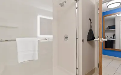 Holiday Inn Express & Suites Macon North by IHG