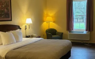 Quality Inn & Suites Bellville - Mansfield