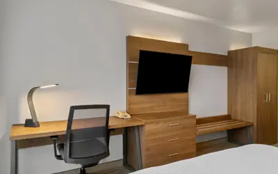 Holiday Inn Express Hotel & Suites Marion by IHG