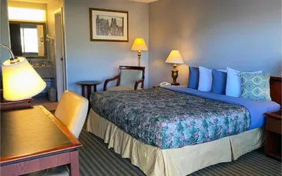 Lake Logan Inn