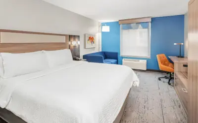 Holiday Inn Express Hotel & Suites Bloomington-Normal University Area by IHG