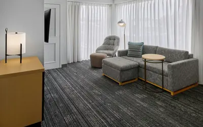 TownePlace Suites by Marriott Lawrence Downtown
