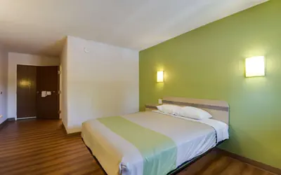 Motel 6-Statesville, NC