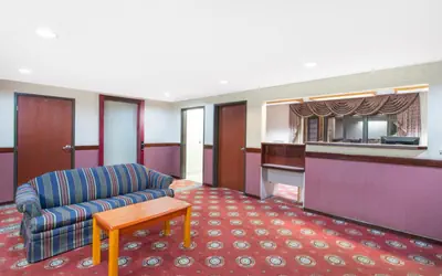 Days Inn by Wyndham Effingham