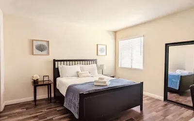 Photo 5 - Luxurious Villa with Pool & Hot Tub in San Gabriel - Sleeps 7