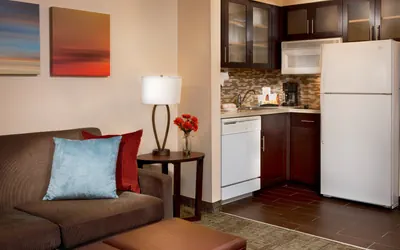 Photo 2 - 2 Bedroom Suite for 6