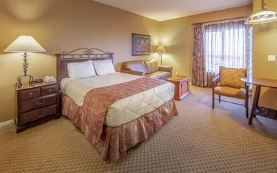Photo 3 - Hotel Room with 1 Queen bed