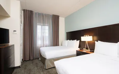 Photo 4 - 2 Dbl Beds 1 Bedroom Suite Nonsmoking