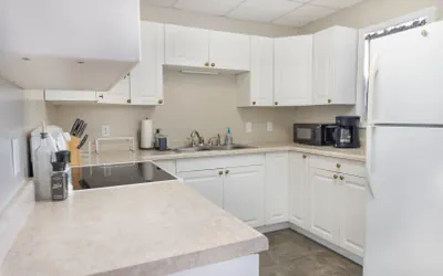 Photo 3 - 4 Bed + 2.5 Bath