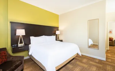 Photo 2 - 1 Bedroom Suite 1 King Bed Nonsmoking
