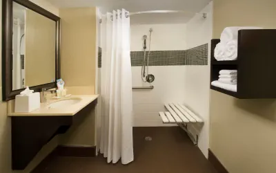 Photo 2 - King Studio Suite for 2
