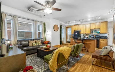 Photo 3 - Modern Century Loft at the Pillars