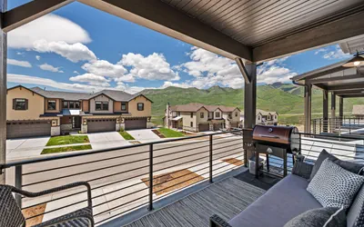 Photo 2 - 3 Bed + 2.5 Bath