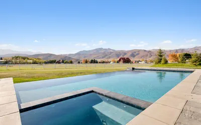 Photo 2 - Studio Pool House