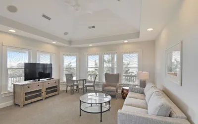 Photo 2 - VH | Griggs | 3BR