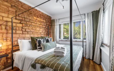Photo 4 - Modern Century Loft at the Pillars