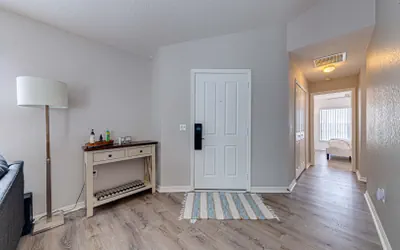 Photo 3 - Family friendly 4 bed home / quiet gated community