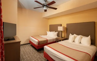 Photo 5 - 2 Bedroom Suite