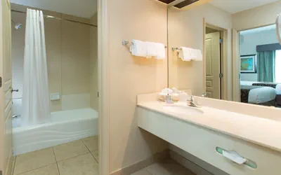 Photo 5 - 1 Bedroom Suite - 2 Queen beds