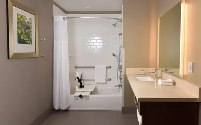 Photo 4 - Queen Hear Mobility Accessible Tub Nosmk