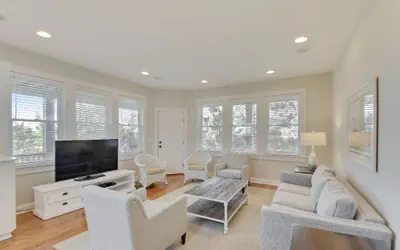 Photo 3 - VH | Griggs | 3BR