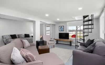 Photo 4 - XXX 2 Bedroom House