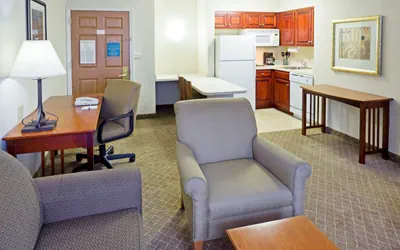 Photo 2 - 2 Bedroom Ste 1 Kng 1 Queen Nonsmoking