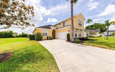 Photo 2 - Gorgeous 4 Bedroom, Disney And South Facing Pool