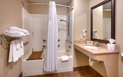 Photo 3 - Studio Ste 1 Qn Hear Access Tub Nonsmoke