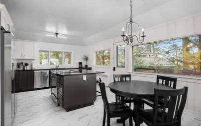 Photo 3 - XXX 3 Bed + 2.5 Bath House Norton