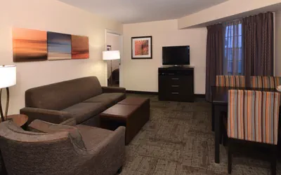 Photo 2 - 1 Bedroom Suite 1 King Bed Nonsmoking