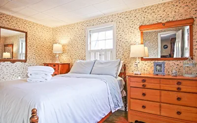Photo 3 - 2 Bedroom + Loft Cottage