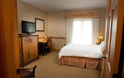 Photo 5 - Ledge Rock Suite