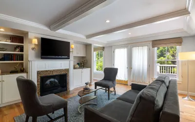 Photo 3 - Orvis Inn 2BR Premier Queen Suite