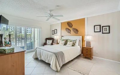 Photo 4 - Two Bedroom Condo with Ocean View