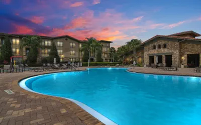 Photo 5 - Beautiful 3BR 3BA Pool View Condo